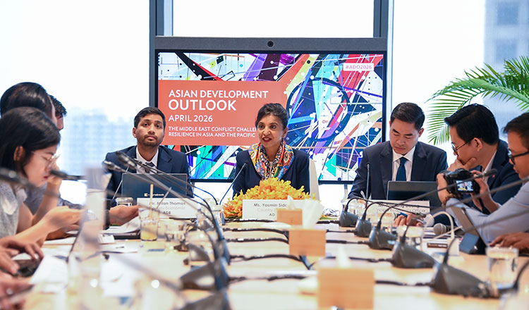 ADB sets Cambodia’s growth at 4.5% under the Middle East stabilisation